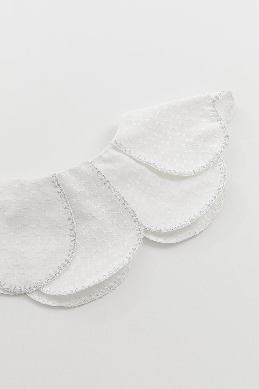 【予約商品】Luxury コレクション：Petal Trim ペタルつけ襟