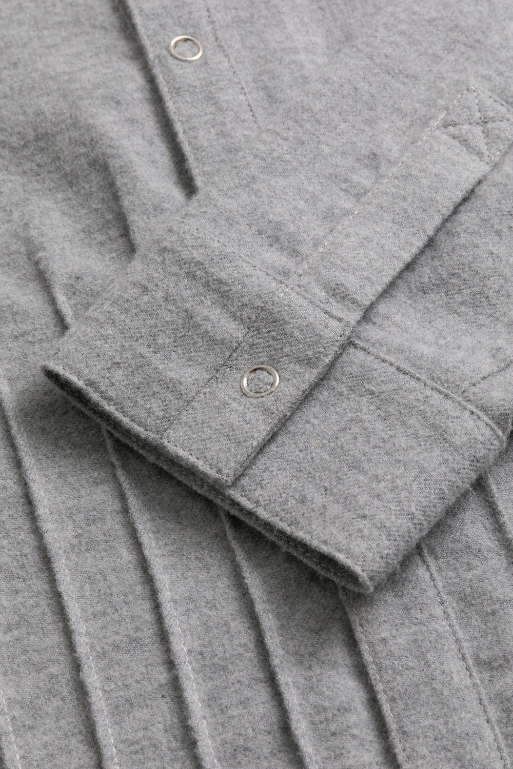 【予約商品】Mainコレクション：Little Poet ピンタック オーガニックコットン長袖シャツ