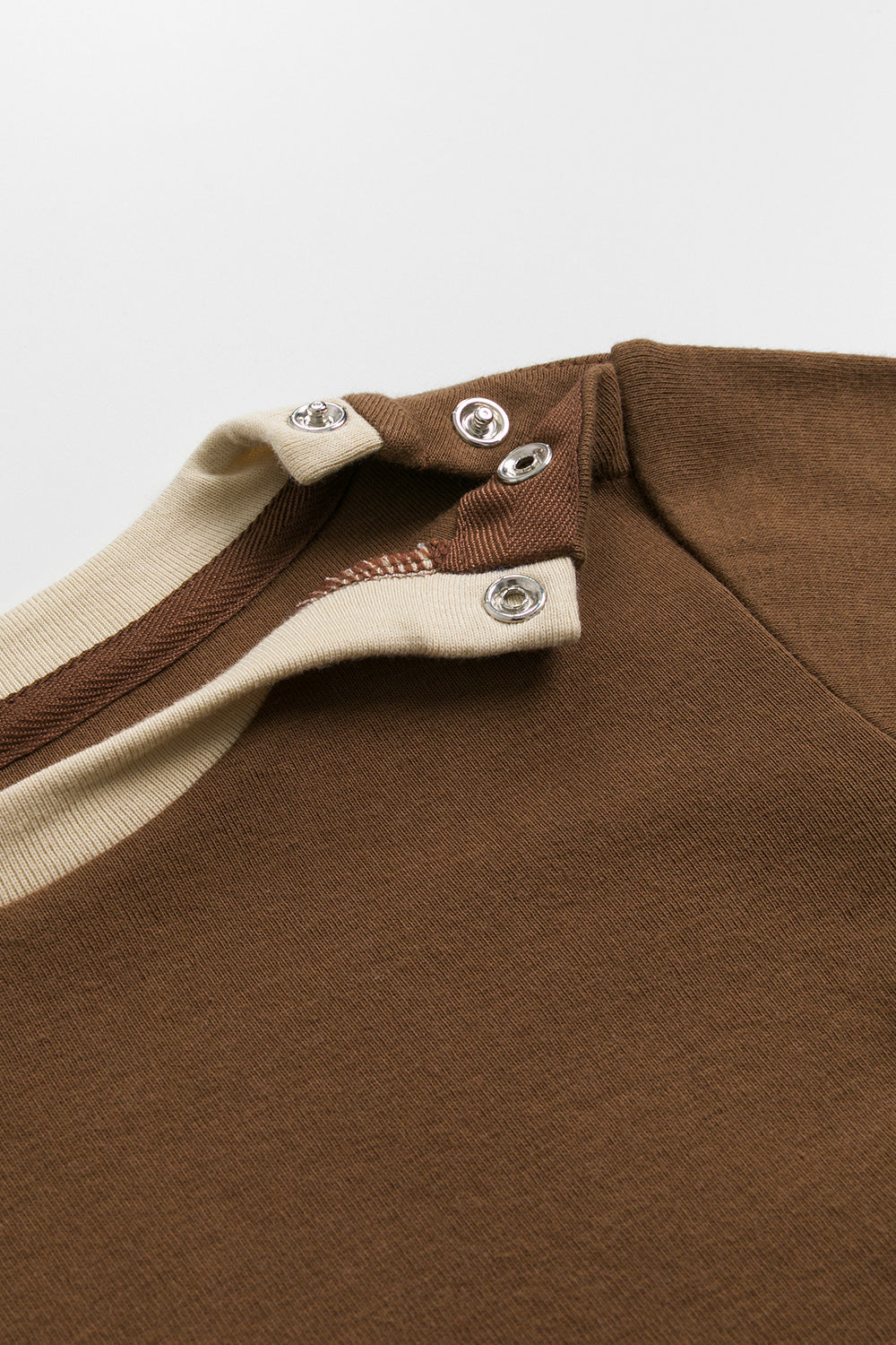 【予約商品】Mainコレクション：Leo Dotポケット付きトップス