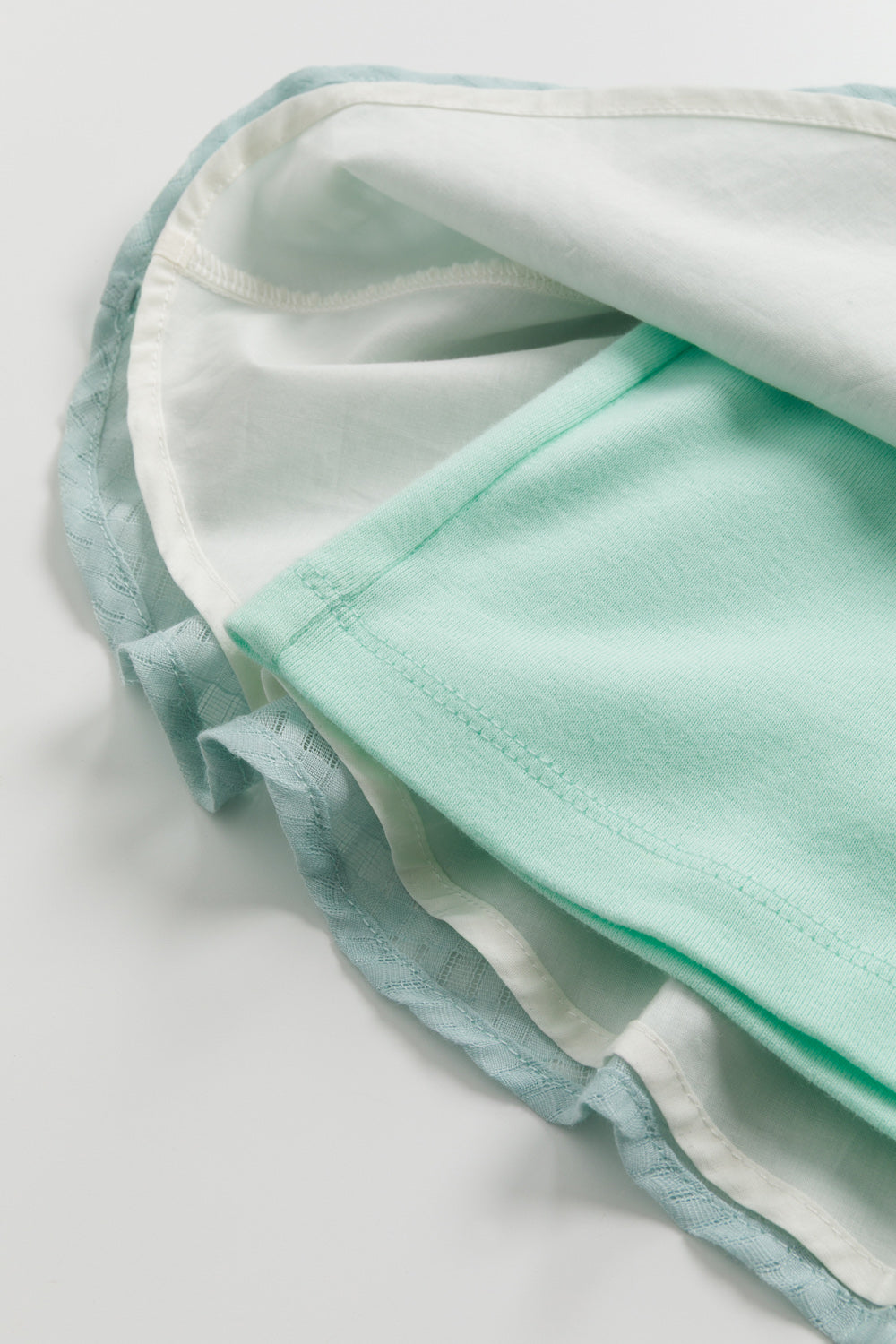 【予約商品】Mainコレクション：Whisperガーデンフレアトップス