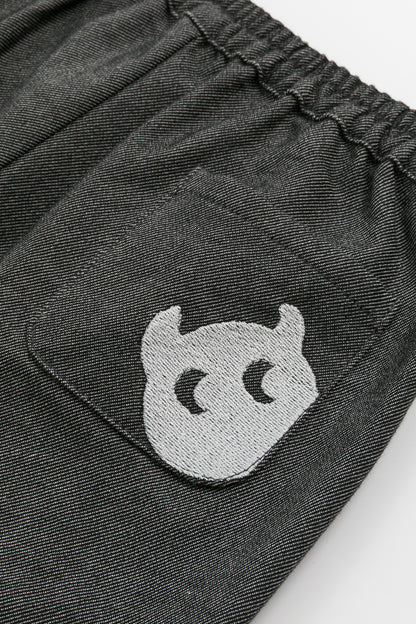 【予約商品】Mainコレクション：Peekaboo刺繍カーブパンツ