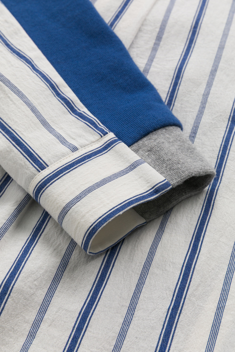 【予約商品】Mainコレクション：Sprout切替えパーカー