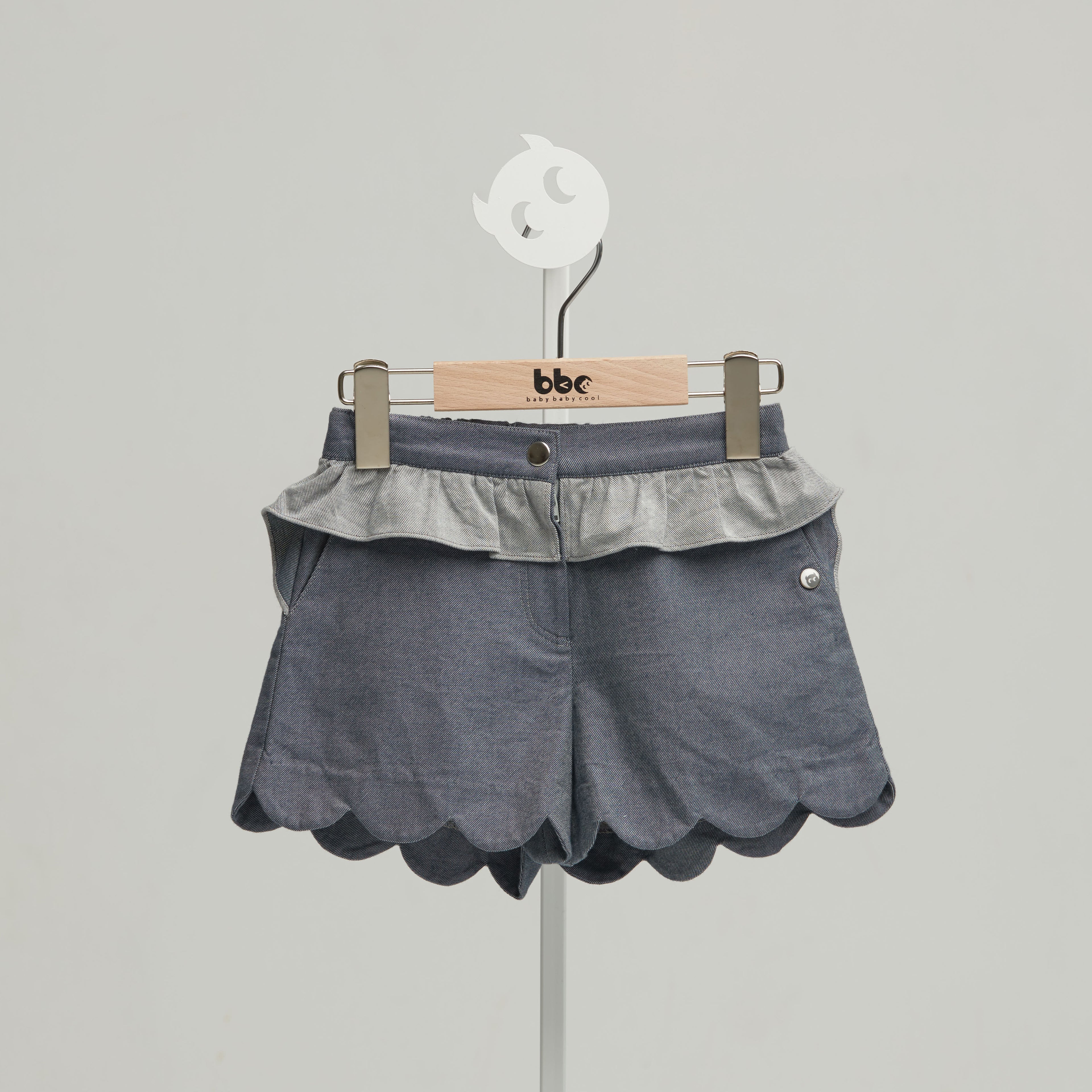 フリルフレアショートパンツ